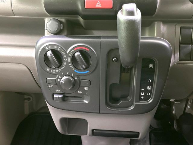 �����~�������Ă��S�Ȃɉ��K�ȋ󒲂�͂��Ă����A�_�C�������G�A�R���𑕔���