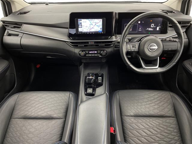 ノート1.2 AUTECH クロスオーバー FOUR 4WD