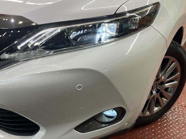 �yLED�w�b�h���C�g�z���V����ԑ��s�����ǍD�Ȏ��E���m�ۂ����S���ĉ^�]�ł��鍂�P�xLED�w�b�h���C�g�𑕔�!�_�����x�������A����d�͂��}�����Ă��܂��B