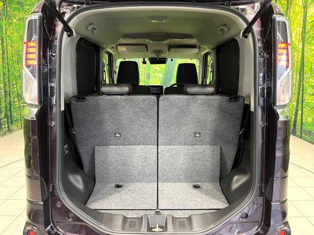 ���i�̂���������ʋ΁A���}���ɏ\���ȉ׎��X�y�[�X���m�ۂ��Ă���܂��B�Z�J���h�V�[�g��|���ƁA�傫�ȉו��̐ύڂ��\�ł���