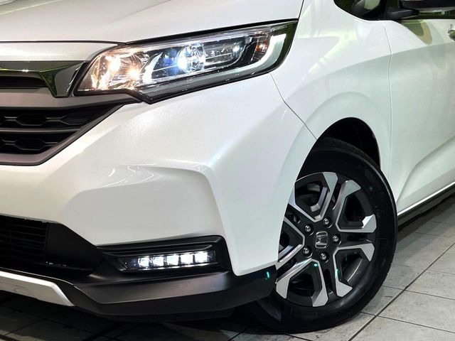 �yLED�w�b�h���C�g�z���V����ԑ��s�����ǍD�Ȏ��E���m�ۂ����S���ĉ^�]�ł��鍂�P�xLED�w�b�h���C�g�𑕔�!�_�����x�������A����d�͂��}�����Ă��܂��B