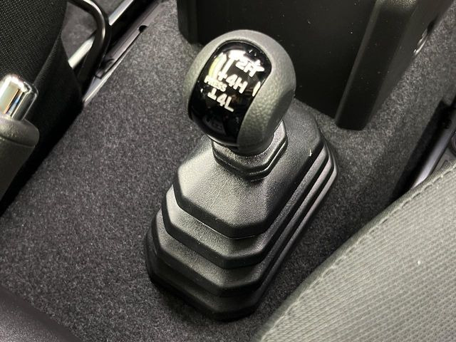 ジムニーシエラ1.5 JC 4WD