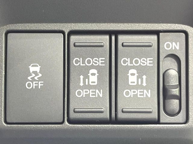 �y�����p���[�X���C�h�h�A�z�X�}�[�g�L�[��^�]�Ȃ̃X�C�b�`�Ō�ȗ����X���C�h�h�A�̊J���\���d��������͂����ăh�A���J����K�v�������A�����Ȃ��q�l�ł��ȒP�ɊJ���߂ł����K�ł���