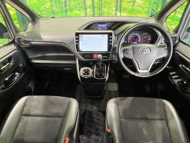 ヴォクシー2.0 ZS 煌III