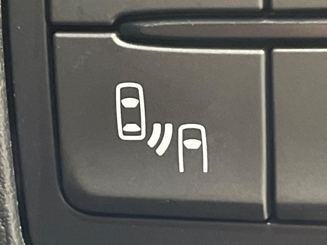 �y�u���C���h�X�|�b�g���j�^�����O�z���s���A�h�A�~���[�̎��p�ɂȂ�₷���ӏ��Ɍ㑱�Ԃ��ڋ߂���ƃT�C�h�~���[�t�߂Ɍx����\���A�h���C�o�[�ɒ��ӊ��N�����Ă���܂��B