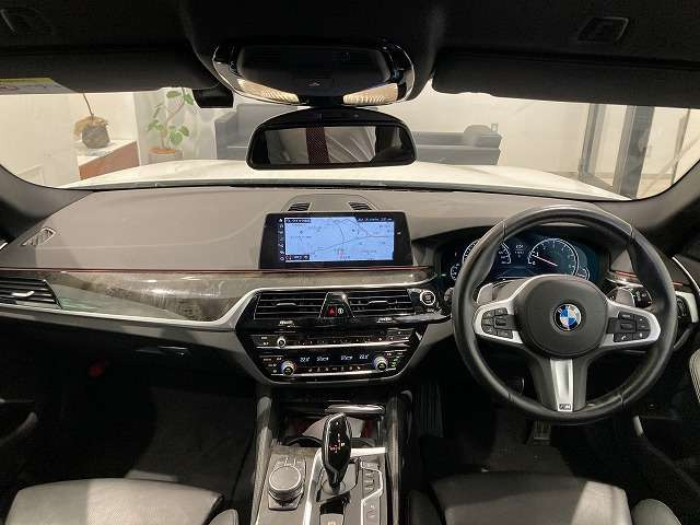 5シリーズツーリング523i Mスポーツ