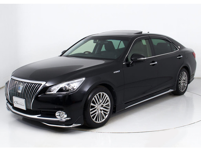 フルエアロが装着されています!お好みはいかがですか?今付いているデザイン以外にも、各ブランドのエアロを格安にてお取付け出来ます!又、エアロを外してノーマル状態にする事も出来ます!!