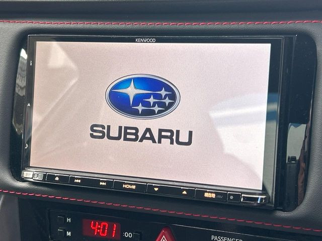 �y�����i�r�z�l�C�̏����i�r�𑕔����Ă���܂��B�i�r�̎g���₷���͂������A�I�[�f�B�I�@�\���[��!�L�����v�◷�s�͂������A�ʋ΂┃�����ȂǕ��i�̃h���C�u���y�����Ȃ�͂���