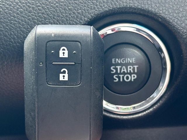 �y�L�[���X�X�^�[�g�V�X�e���z�J�o����|�P�b�g�ɓ��ꂽ�܂܂ł��h�A�̎{���E�������\�ȃX�}�[�g�L�[�𑕔��B�G���W���̃I���E�I�t�����J�M�����o���K�v����������Ƃ��Ă��֗��ł���