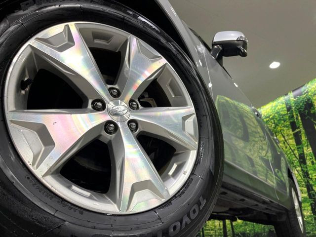 �y����17�C���`�A���~�z�C�[���z�O�ςɃ}�b�`���������A���~�z�C�[���𑕒����Ă���܂��B�e��ЊO�A���~�z�C�[����A�X�^�b�h���X�^�C�����戵�����Ă���܂��B���񂲑��k����������