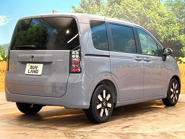 ☆全国のネクステージからお取り寄せが可能※!遠方の店舗に展示してあるクルマが気になる場合も、最寄りの店舗でご覧いただくことが可能です!是非私たちに要望をお聞かせください!※別途費用