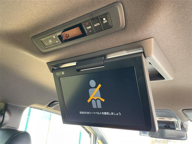 ヴォクシー1.8 ハイブリッド ZS 煌III