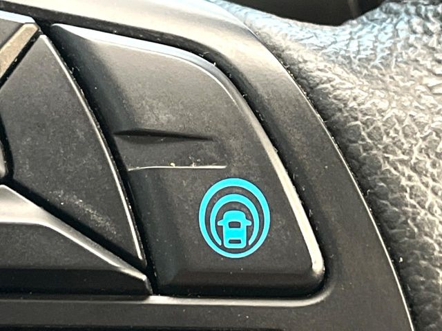 �y�v���p�C���b�g�z�������H�ł̒��������s���y��!!�a�؎��Ə��񑖍s�̃V�[���ŁA�A�N�Z���E�u���[�L�E�X�e�A�����O�������Ő��䂵�A�������^�]�̕��S���y�����Ă���܂���