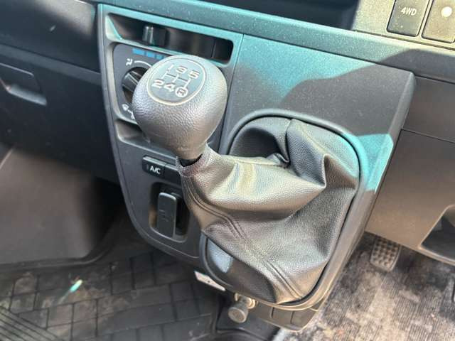 ハイゼットデッキバンG SAIII 4WD