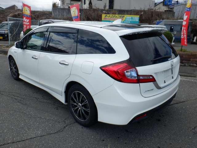 ジェイド1.5 ハイブリッドX