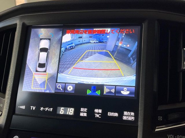 【パノラミックビューモニター】専用のカメラにより、上から見下ろしたような視点で360度クルマの周囲を確認することができます☆死角部分も確認しやすく、狭い場所での切り返しや駐車もスムーズに行えます。