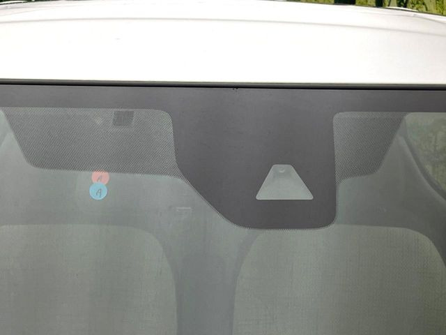 �y�O�He-Assist�z���s���ɑO���̎ԗ�����F�����A�Փ˂������Ȏ��͌x��ƃu���[�L�ŏՓˉ���Ɣ�Q�y�����A�V�X�g�B�����S�Ƀh���C�u�����y���݂��������܂��B