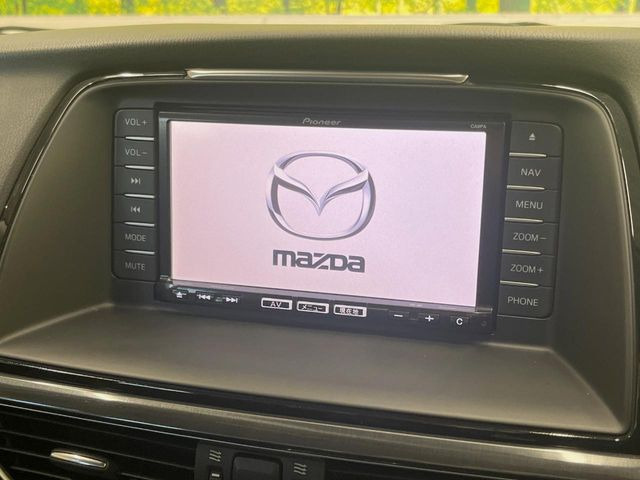 �y�����i�r�z�l�C�̏����i�r�𑕔����Ă���܂��B�i�r�̎g���₷���͂������A�I�[�f�B�I�@�\���[��!�L�����v�◷�s�͂������A�ʋ΂┃�����ȂǕ��i�̃h���C�u���y�����Ȃ�͂���