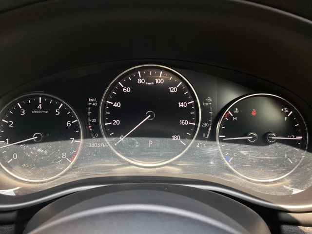 MAZDA3ファストバック2.0 20S Lパッケージ