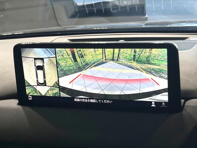 【360&deg;ビューモニター】専用のカメラにより、上から見下ろしたような視点で360度クルマの周囲を確認することができます☆死角部分も確認しやすく、狭い場所での切り返しや駐車もスムーズに行えます。