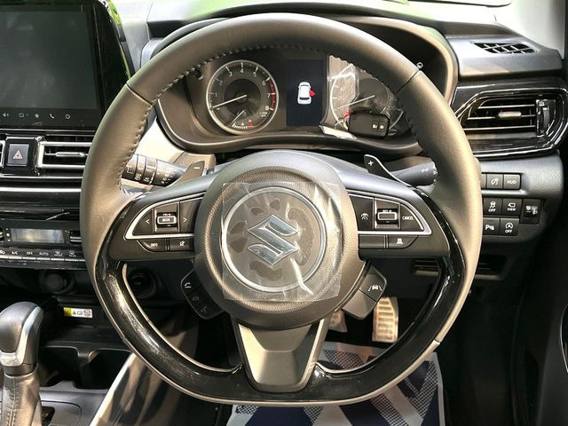 �y�����v�����X�e�A�����O�z�㎿�Ȋv���g�p���邱�ƂŁA��ɂ����������݂ƂĂ��^�]���₷���n���h���ł���