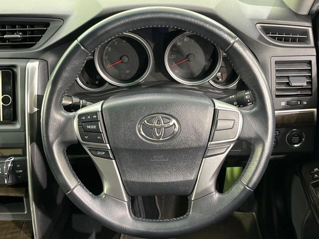 �y�����v�����X�e�A�����O�z�㎿�Ȋv���g�p���邱�ƂŁA��ɂ����������݂ƂĂ��^�]���₷���n���h���ł���