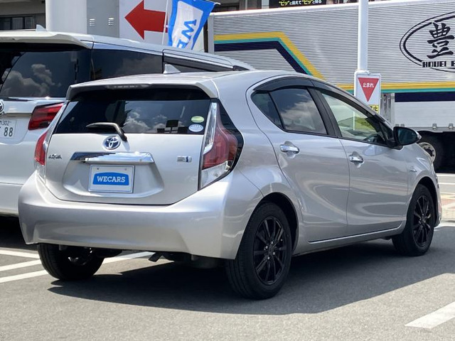 アクア1.5 S スタイルブラック