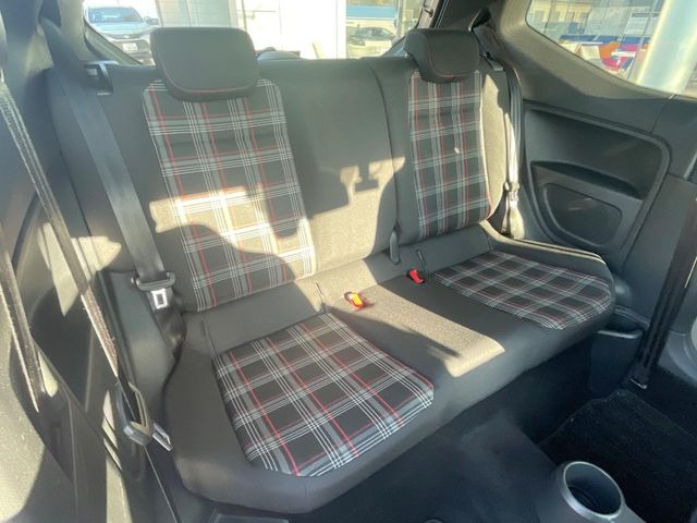 ���㕔���Ȃ��C�ɂȂ�悤�ȃL�Y�E�����ւ��蓙�A�傫�ȃ_���[�W�͂Ȃ��A�ǍD�ȏ�Ԃł��B