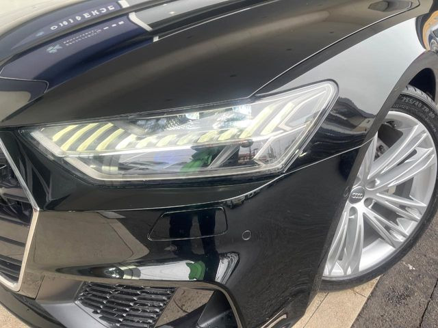 ��LED�w�b�h���C�g:������LED�w�b�h���C�g�ŁA���S�^�]���x����ǍD�Ȏ��E��!