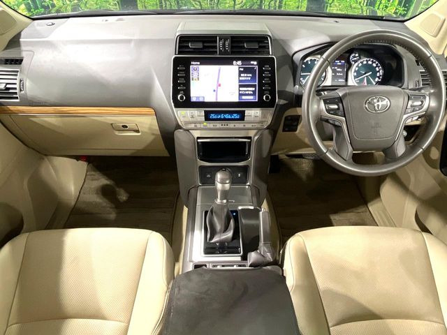 ランドクルーザープラド2.7 TX Lパッケージ マットブラック エディション 4WD