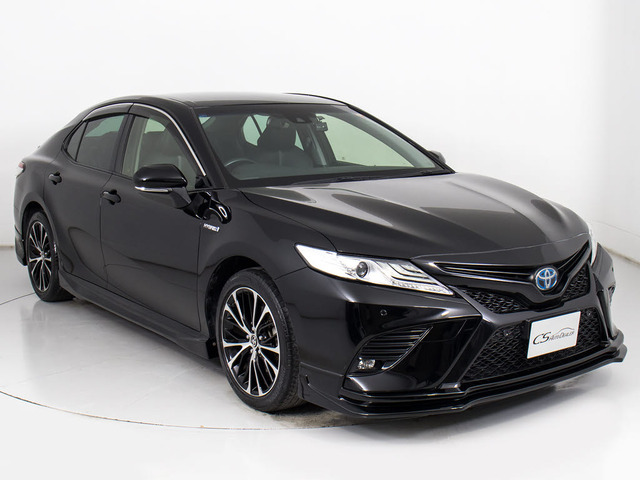 フルエアロが装着されています!お好みはいかがですか?今付いているデザイン以外にも、各ブランドのエアロを格安にてお取付け出来ます!又、エアロを外してノーマル状態にする事も出来ます!!