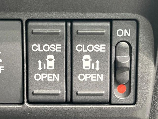 フリード1.5 e:HEV エアー EX