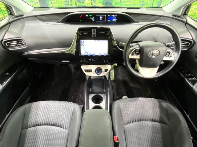 プリウス1.8 S セーフティ プラス