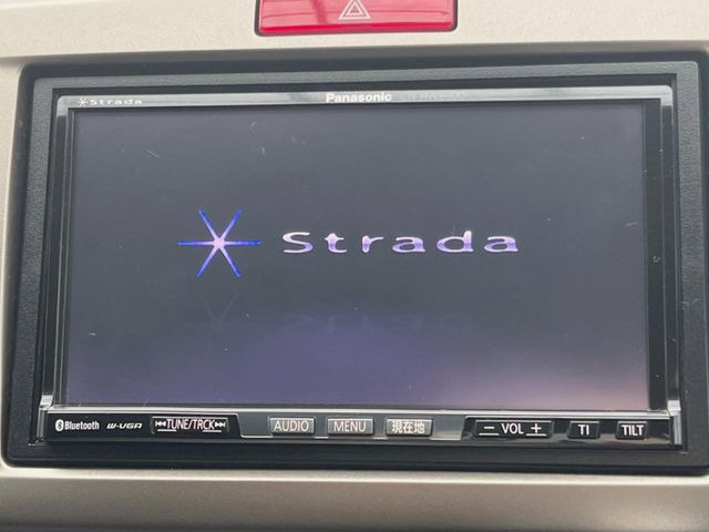 �y�i�r�Q�[�V�����z�ړI�n�܂ł�������ē����Ă����g���₷���i�r�BBluetooth�ڑ�����΂������̃X�}�z��MP3�v���C���[�̉��y���Đ��\!�����̉^�]������Ɋy�����Ȃ�܂�!!