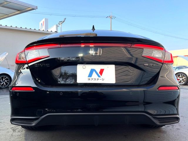 安心の最長10年・走行無制限保証(有償)をご用意。保証内容も充実はもちろん、無料点検&オイル交換や、年中無休の全国・24時間ロードサービスも付帯されておりますのでご安心下さい。