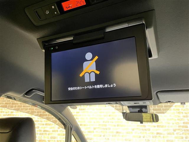 ヴォクシー2.0 ZS 煌III 4WD