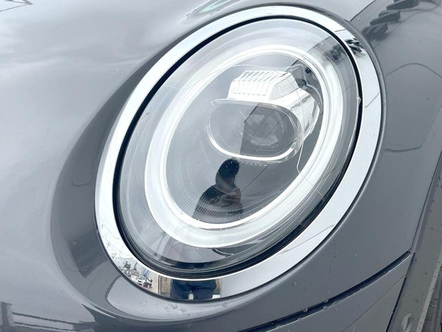 ��LED�w�b�h���C�g:��ԑ��s�����ǍD�Ȏ��E���m�ۂ����S���ĉ^�]�ł��鍂�P�xLED�w�b�h���C�g�𑕔�!�_�����x�������A����d�͂��}�����Ă��܂��B