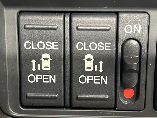 �y�����p���[�X���C�h�h�A�z�X�}�[�g�L�[��^�]�Ȃ̃X�C�b�`�Ō�ȗ����X���C�h�h�A�̊J���\���d��������͂����ăh�A���J����K�v�������A�����Ȃ��q�l�ł��ȒP�ɊJ���߂ł����K�ł���