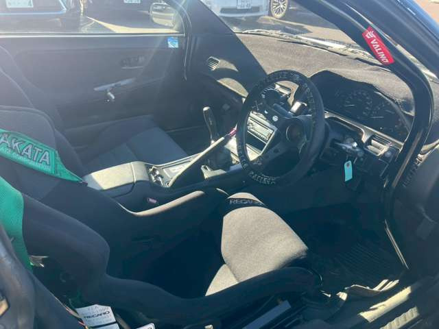 気になるお車がありましたら右の電話番号から直接お店にお問い合わせください。支払方法から車両情報、状態までなんでもご説明させて頂きます。スタッフ一同ご連絡お待ちしております。