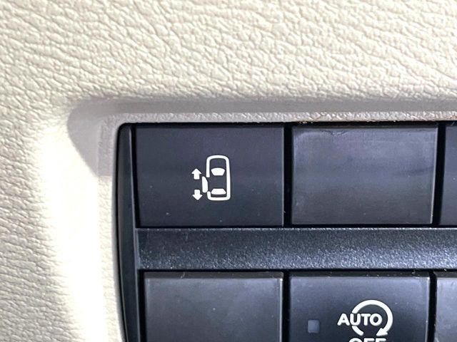 �y�p���[�X���C�h�h�A�z�X�}�[�g�L�[��^�]�Ȃ̃X�C�b�`�ŃX���C�h�h�A�̊J���\���d��������͂����ăh�A���J����K�v�������A���������q�l�ł��A�d���ו��������Ă��鎞�����N�ɊJ���߂ł��܂���