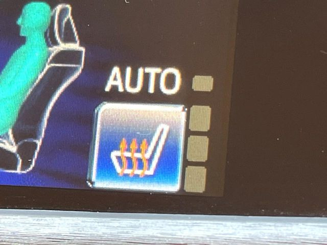 クラウンハイブリッド 2.5 ロイヤルサルーン