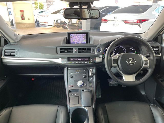 CT200h クリエイティブ テキスタイルインテリア