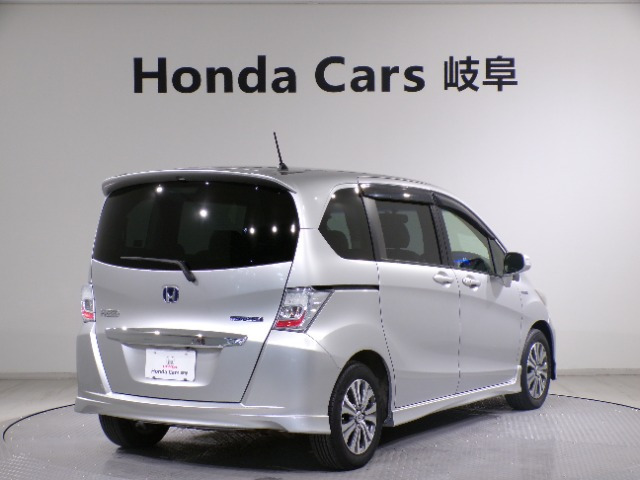 フリードハイブリッド1.5 ジャストセレクション