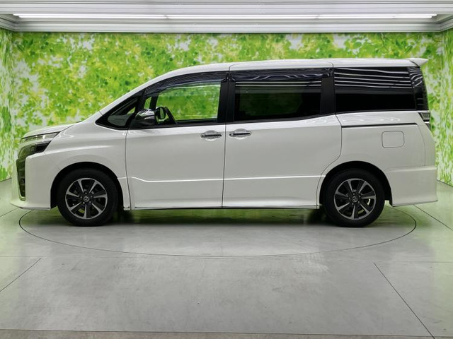 ヴォクシー2.0 ZS 煌