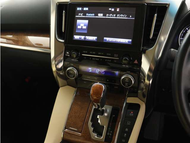 アルファードハイブリッド 2.5 エグゼクティブ ラウンジ E-Four 4WD