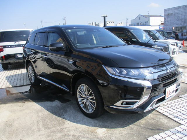 アウトランダーPHEV2.4 G 4WD