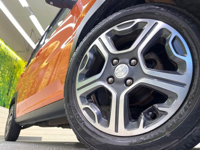 �y����15�C���`�A���~�z�C�[���z�O�ςɃ}�b�`���������A���~�z�C�[���𑕒����Ă���܂��B�e��ЊO�A���~�z�C�[����A�X�^�b�h���X�^�C�����戵�����Ă���܂��B���񂲑��k����������