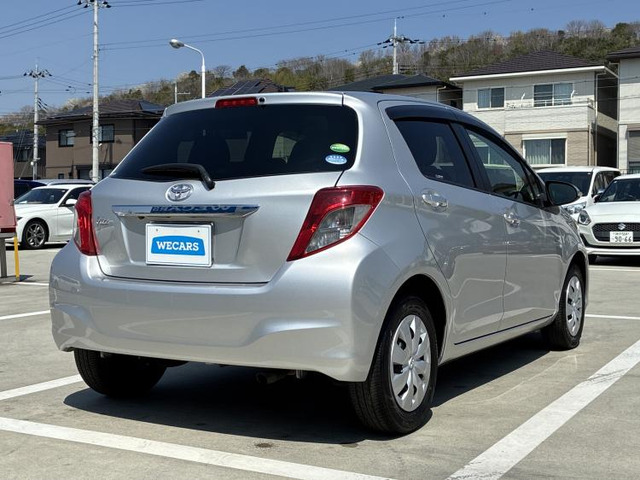 ヴィッツ1.3 F スマイルエディション