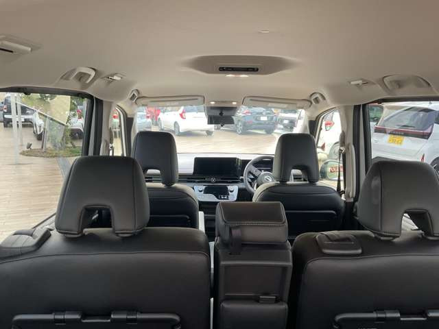 セレナ1.4 e-POWER ハイウェイスターV