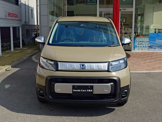 フリード1.5 e:HEV クロスター